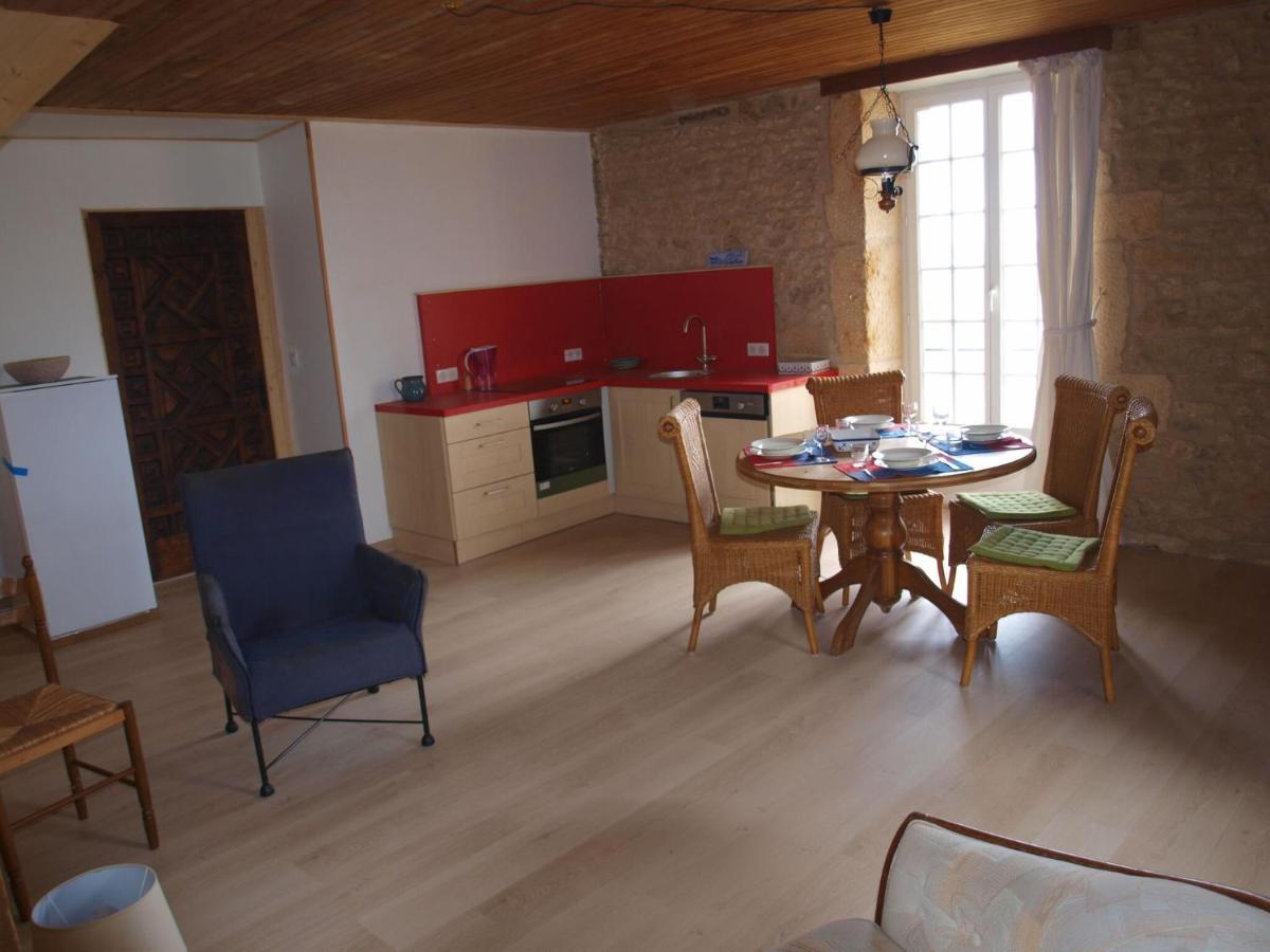 Cozy Cottage In Aquitaine With Private Swimming Pool Peyzac-le-Moustier Luaran gambar