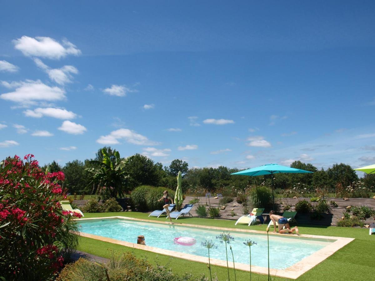 Cozy Cottage In Aquitaine With Private Swimming Pool Peyzac-le-Moustier Luaran gambar