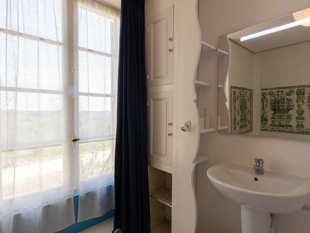 Cozy Cottage In Aquitaine With Private Swimming Pool Peyzac-le-Moustier Luaran gambar